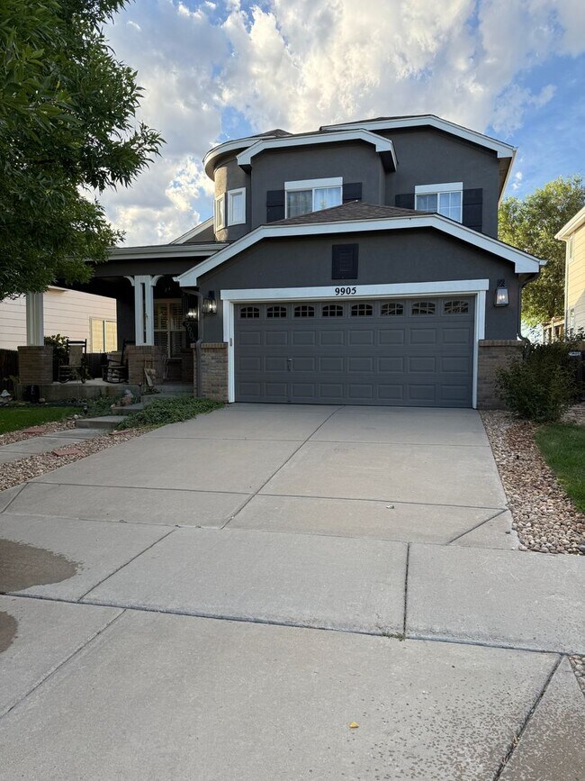 Building Photo - Move in Special- Beautiful Furnished 3 Bedroom/2.5 Bathroom Single Family Home with Flexible Leas...