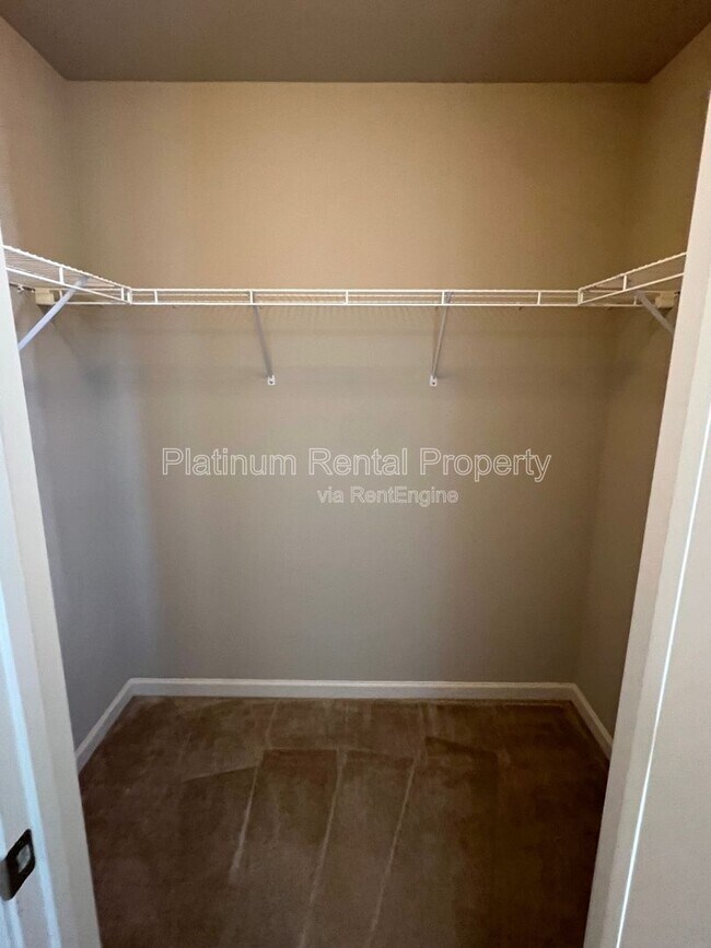 Building Photo - 4770 Leatherstone Way