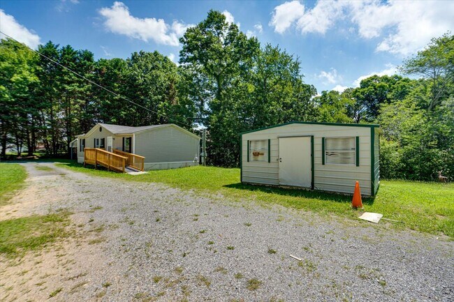 Building Photo - Peaceful 2BR 2 BA in Soddy Daisy
