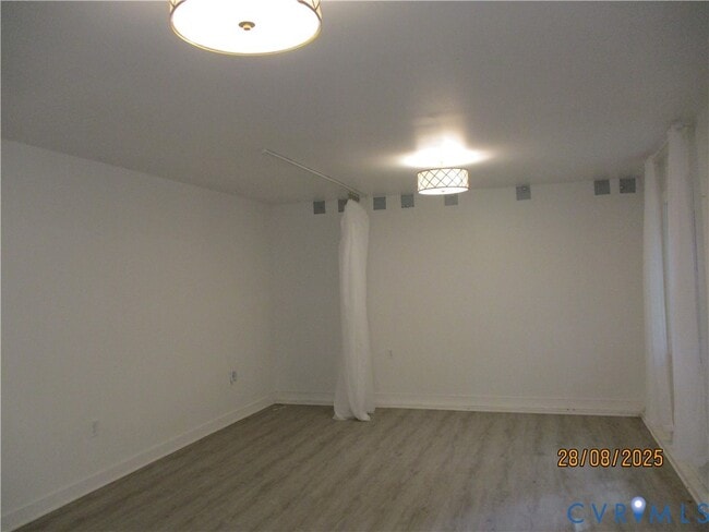 Building Photo - 8061 St Pauls Church Rd