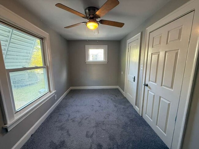 Building Photo - 3 BED 1 BATH BEAUTIFUL HOME IN CLEVELAND!