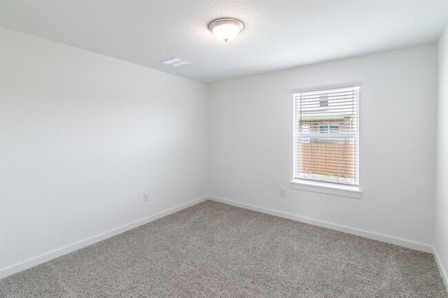 Building Photo - 1856 Bonham Ln
