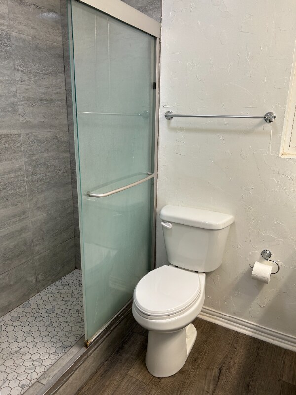 Building Photo - 5507 Floyd Ave