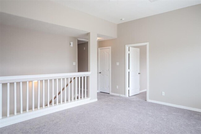 Building Photo - 8023 Louise Oak Ct
