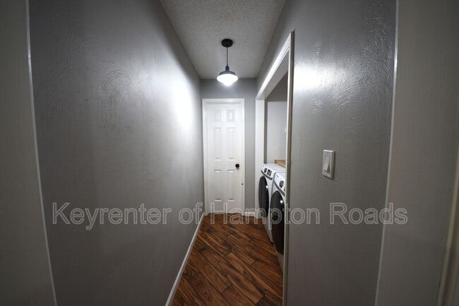 Building Photo - 1197 Dovetail Ct