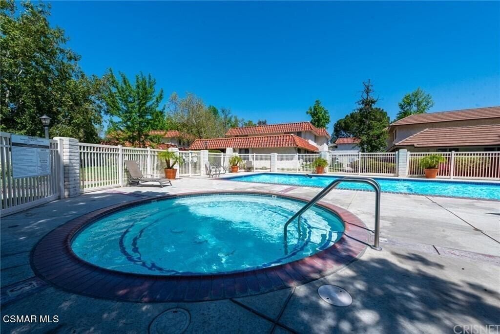 Building Photo - 2853 Instone Ct