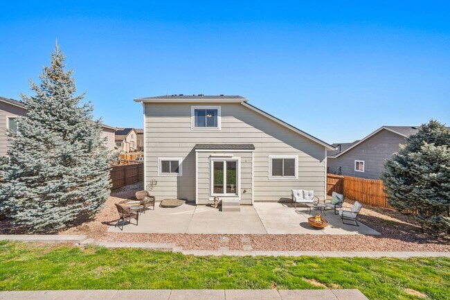 Building Photo - Beautiful Recently Renovated 4 Bed 4 Bath Home In Fountain!!!!