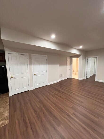 Building Photo - 9526 Parsonage Ln