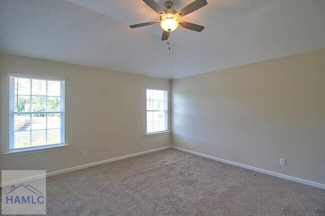 Building Photo - 260 Whippoorwill Wy NE