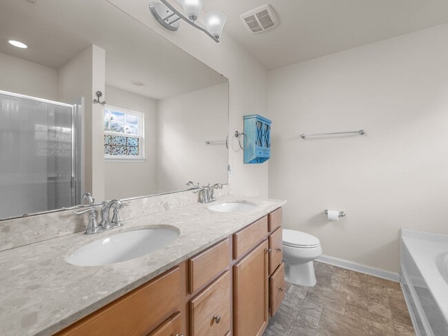 Building Photo - 4 Bedroom/2 Bath Duncan/Riverfalls