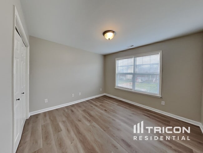 Building Photo - 1024 Watauga Ct