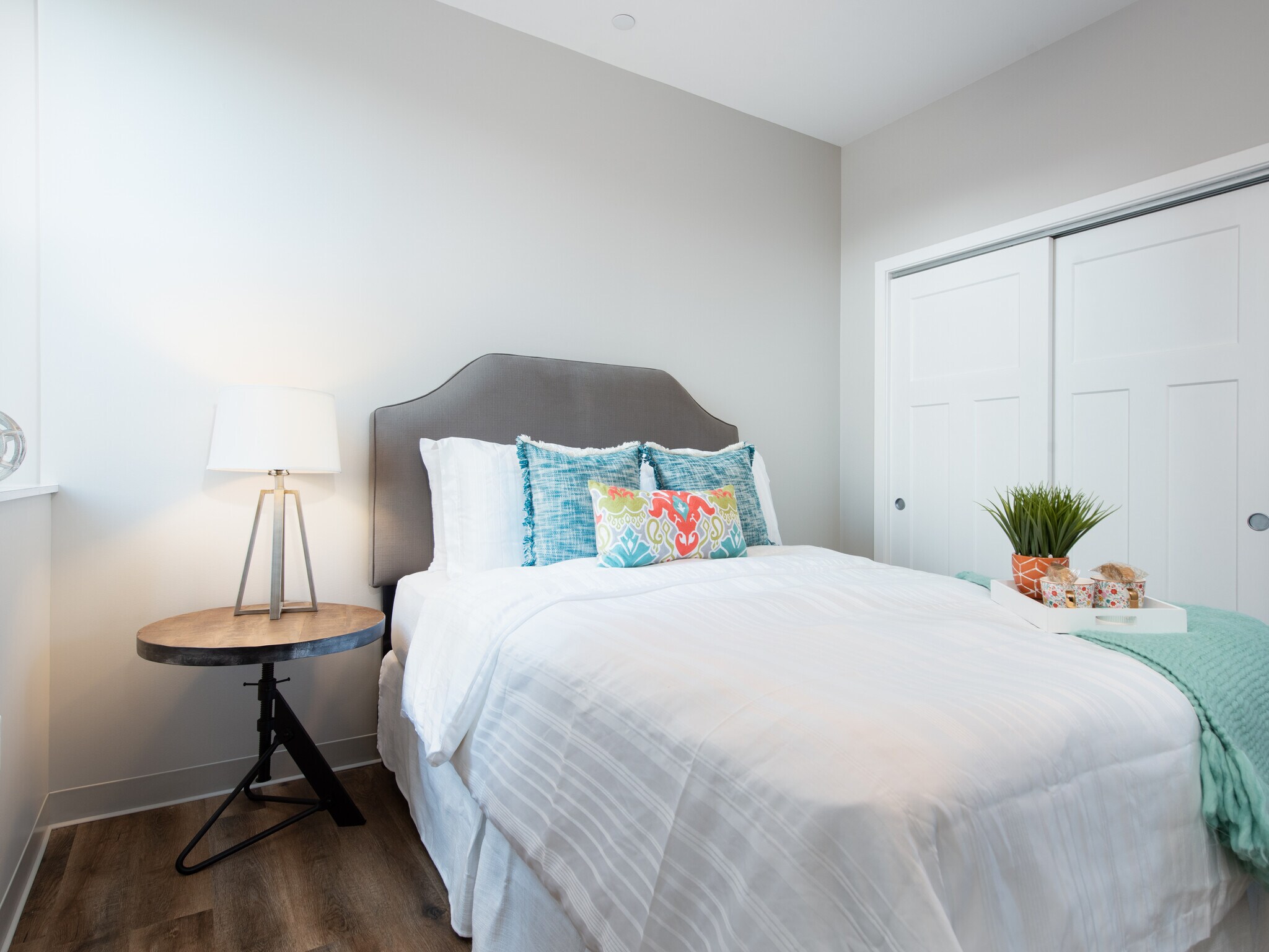 Building Photo - 170 Ridge Rd