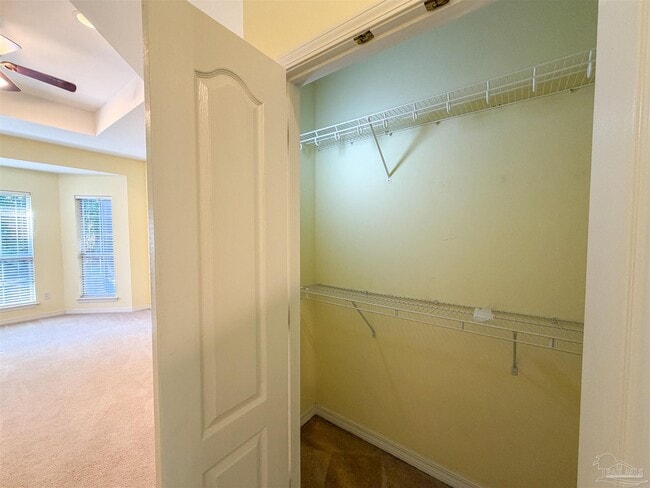 Building Photo - 4913 Vizcaya Dr
