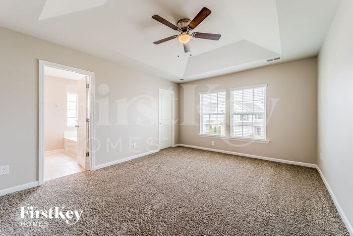 Building Photo - 786 Redbud Ln