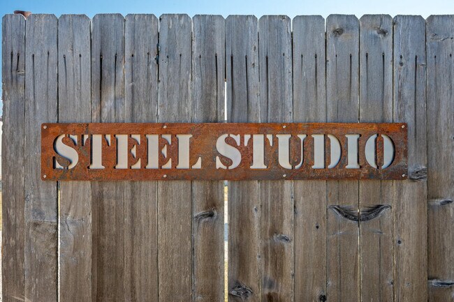 Building Photo - 6166 Imperial Loop Dr