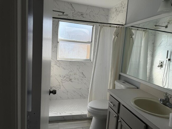 Building Photo - 11527 Wingham Ct