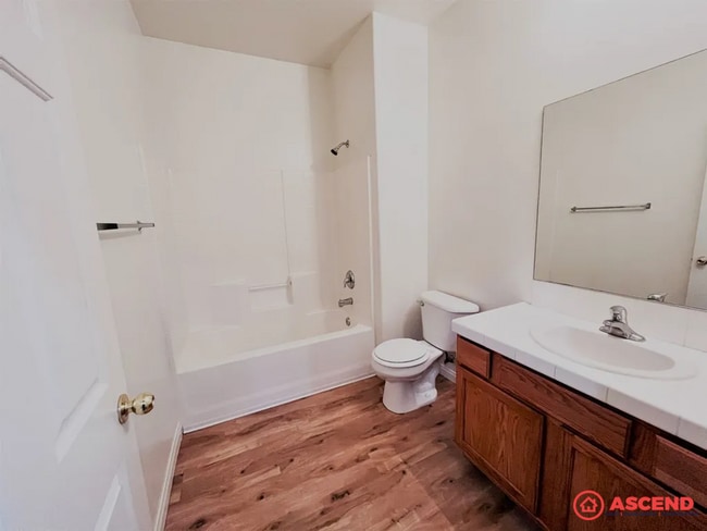 Building Photo - 531 Yellow Meadow Ct