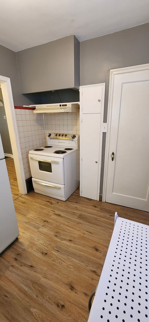 Building Photo - Big Discount! Beautiful, updated 4BR home with full unfin bsmt