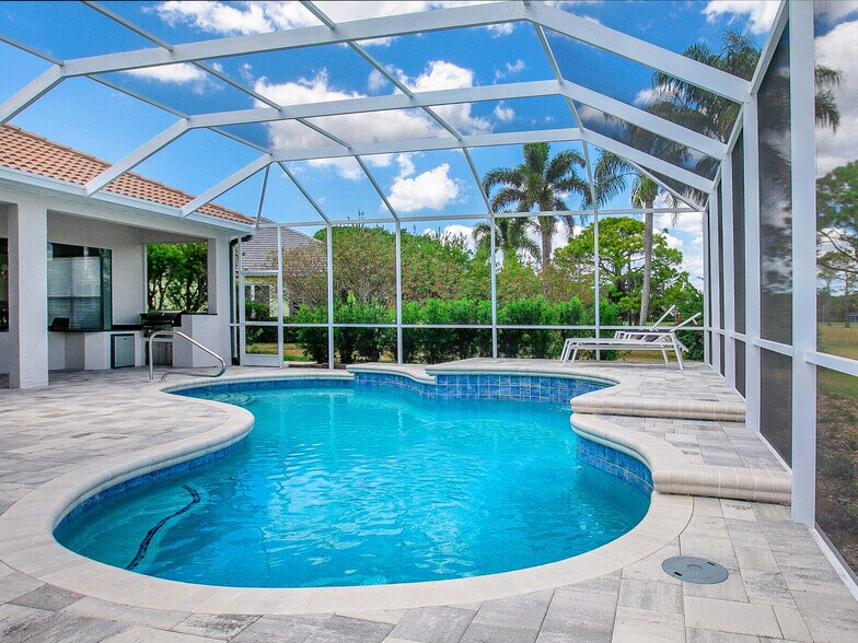 Building Photo - 7535 Ascot Ct