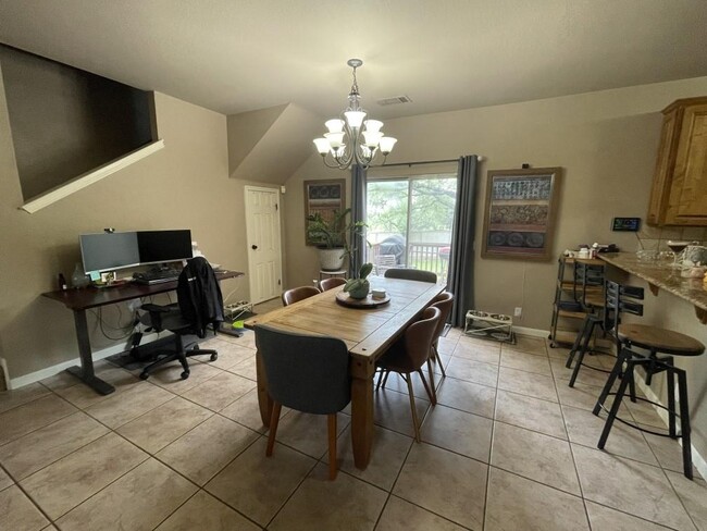 Building Photo - 2724 Cascade Falls Dr