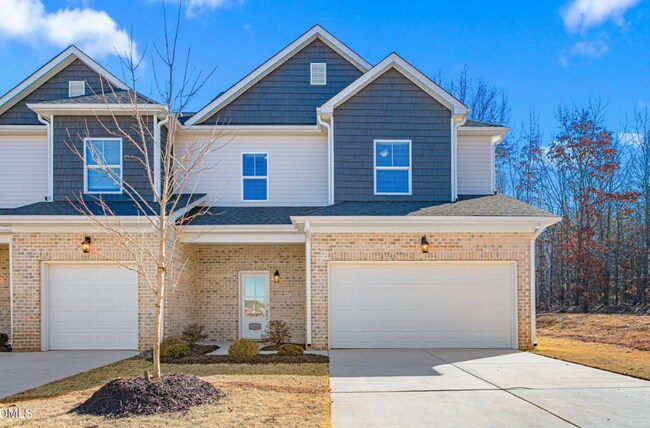 Building Photo - Three bedroom, 3.5 bath newly constructed townhome in Burlington