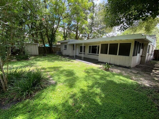 Building Photo - 311 Altaloma Ave