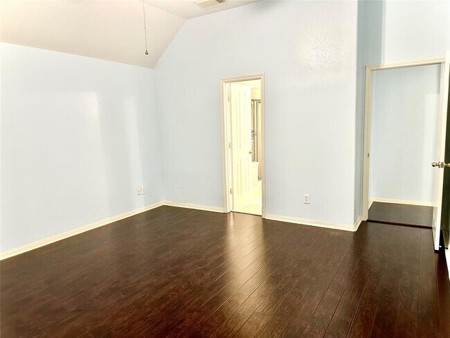 Building Photo - 15915 Wilmington Park Ln