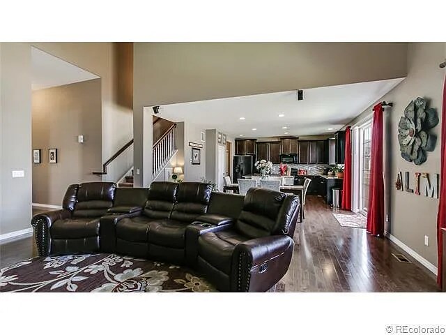 Building Photo - 15437 Coopers Hawk Ct