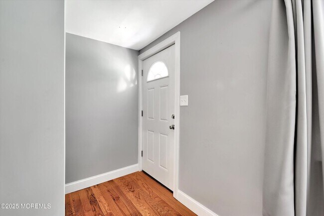 Building Photo - 88 Dutch Lane Rd