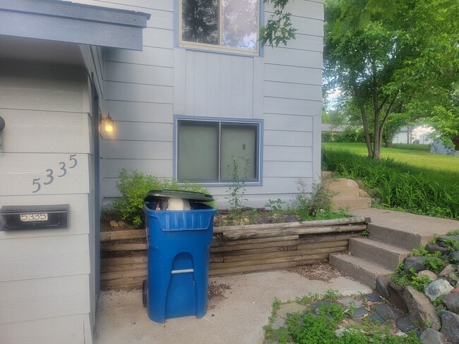 Primary Photo - 5335 6th St NE