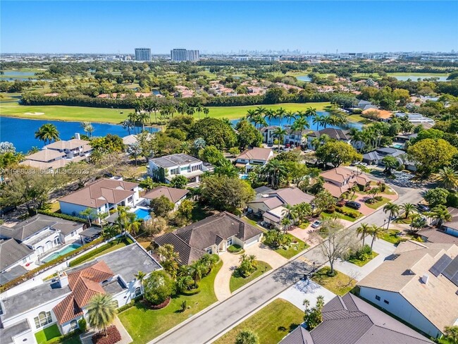 Building Photo - 5253 NW 94th Doral Pl