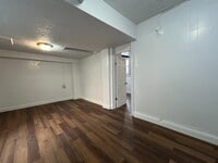 Building Photo - 381 E 160th St