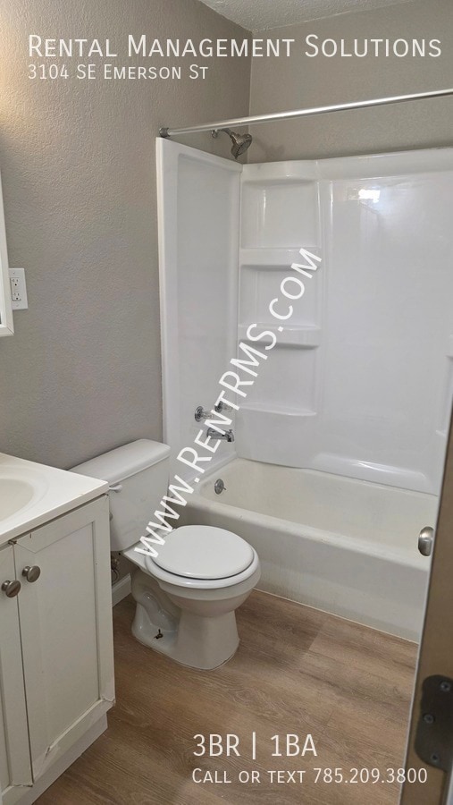 Building Photo - 3104 SE Emerson St