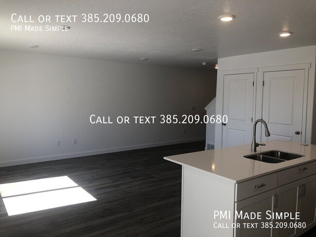 Building Photo - Brand New! Spacious 3 Bedroom Townhome