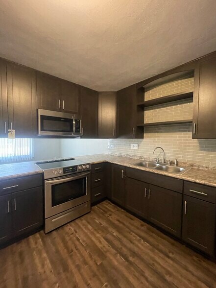 Building Photo - 207 W Walworth St