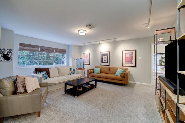 Building Photo - 11606 Cypresswood Pl