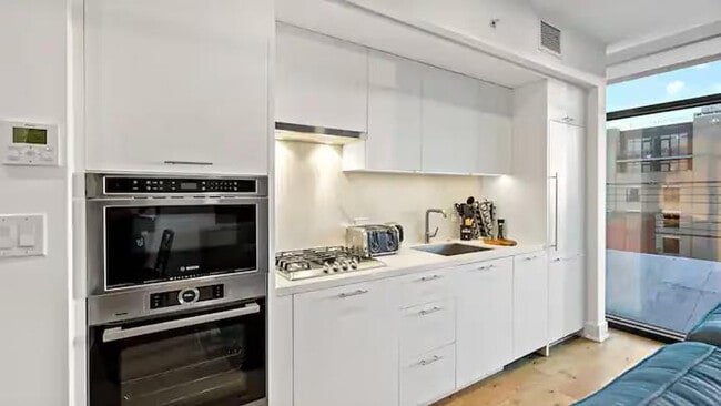 Building Photo - 1815 6th St NW