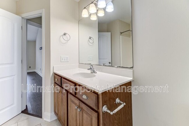 Building Photo - 902 Kiwi Ln