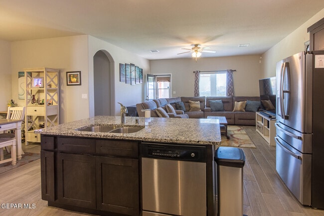 Building Photo - 7416 Eagle Vista Dr