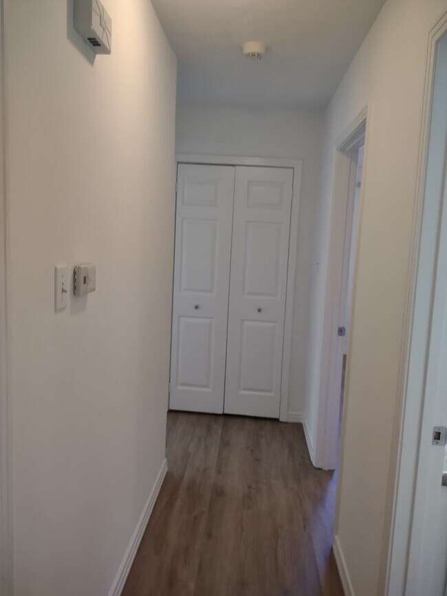 Building Photo - 2814 Teasley Dr