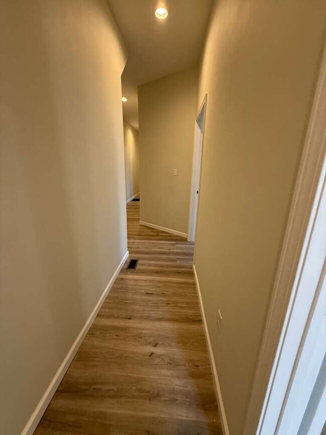 Building Photo - 3215-3217-3217 Nebraska Ave