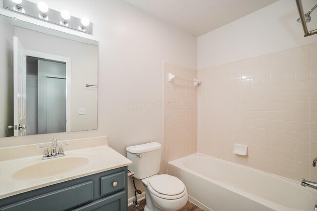 Building Photo - 873 Hurlock Ln