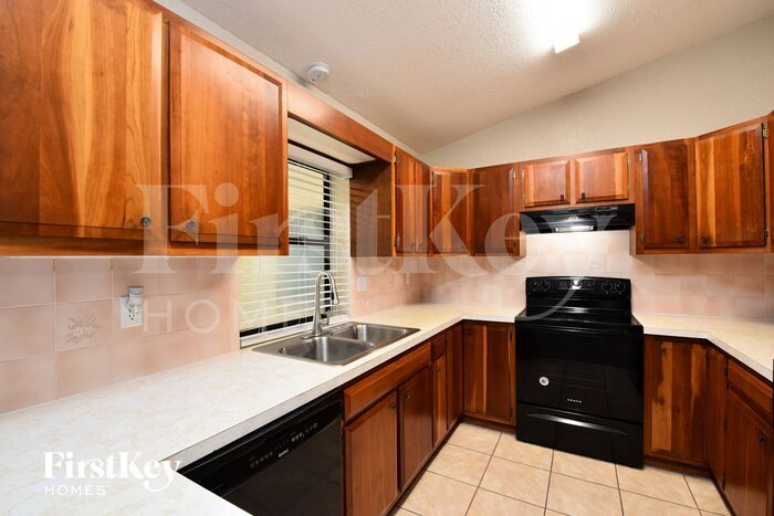 Building Photo - 22467 Fortune Ave