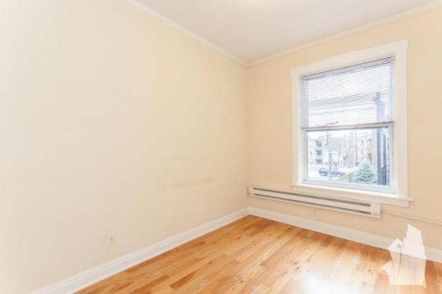 Building Photo - 1 bedroom in Chicago IL 60657