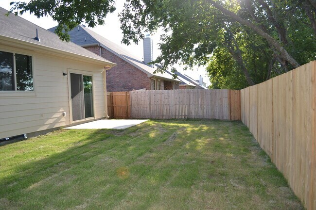 Building Photo - House for Lease in Sherman