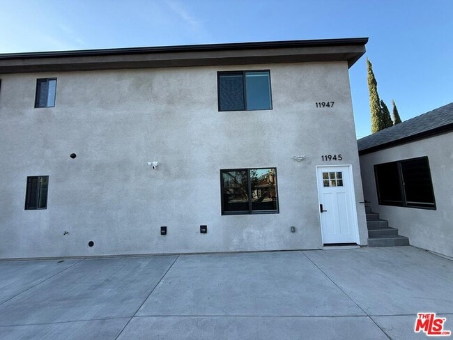 Building Photo - 11947 Victory Blvd