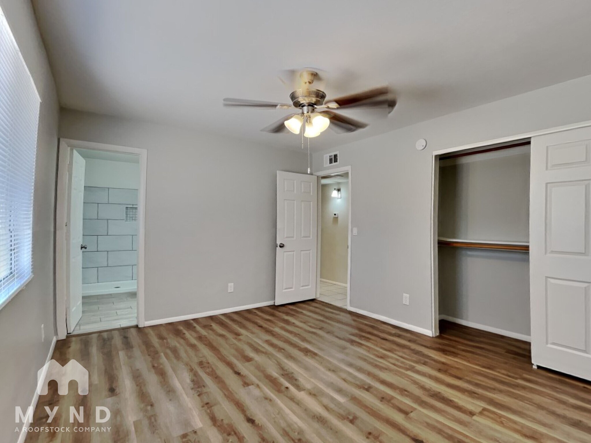Building Photo - 11520 E Wier Ave