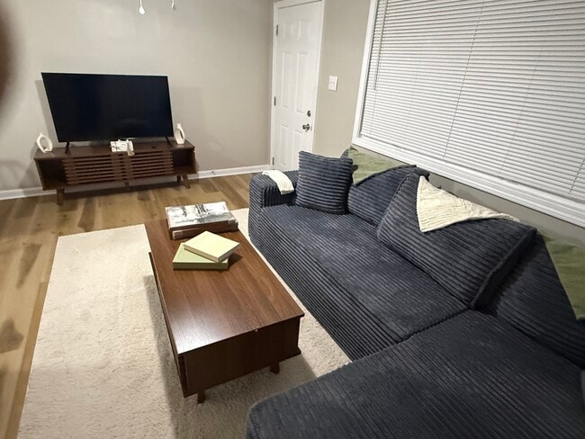 Building Photo - North Helen