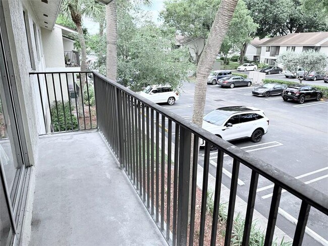 Building Photo - 117 Gardens Dr