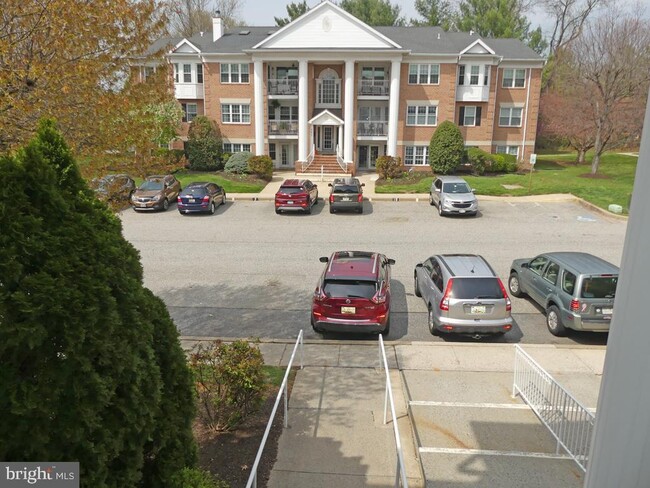 Building Photo - 200 Burkwood Ct